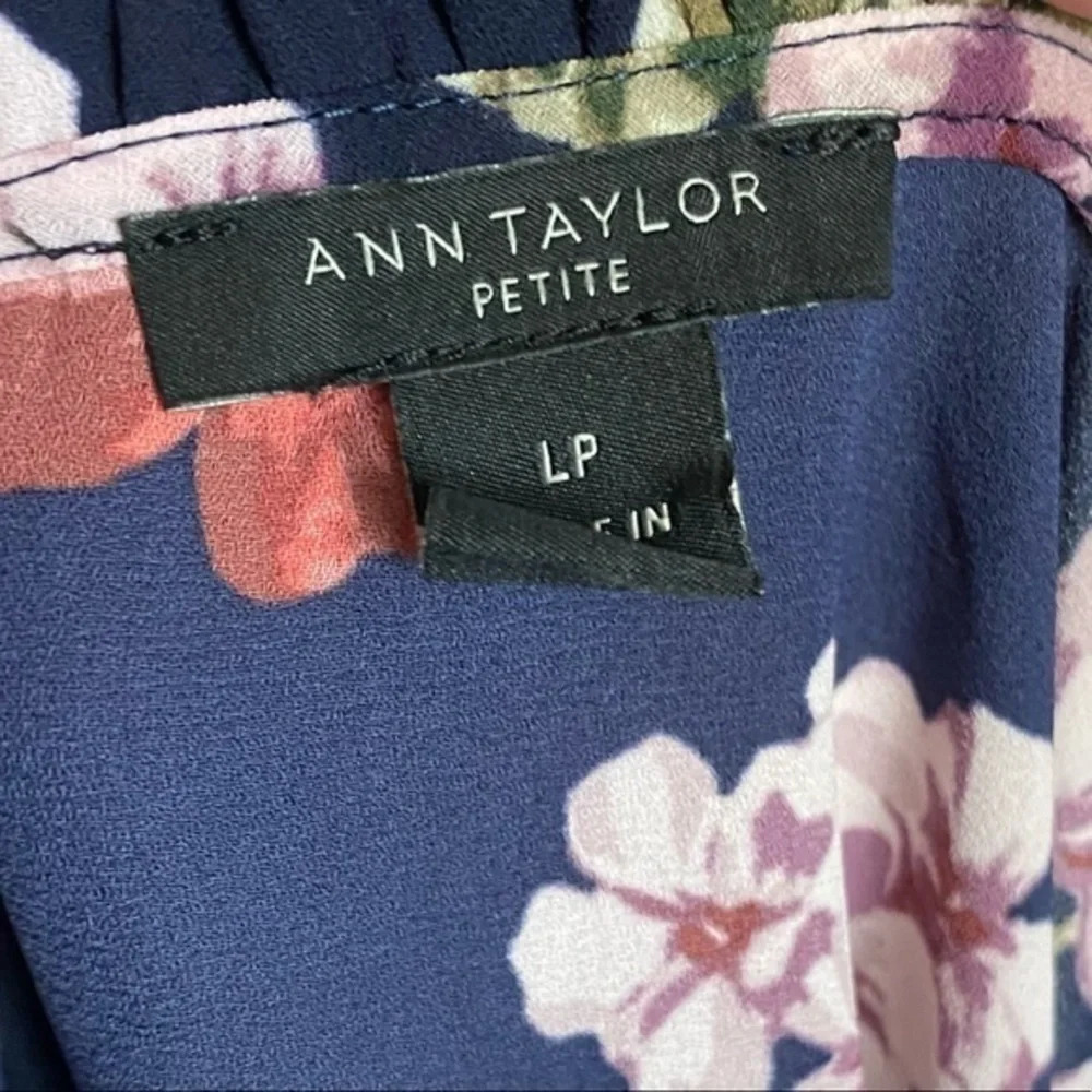 Ann Taylor • Blue Floral Lace Petite Winter Garden Blouse - Picture 4 of 6